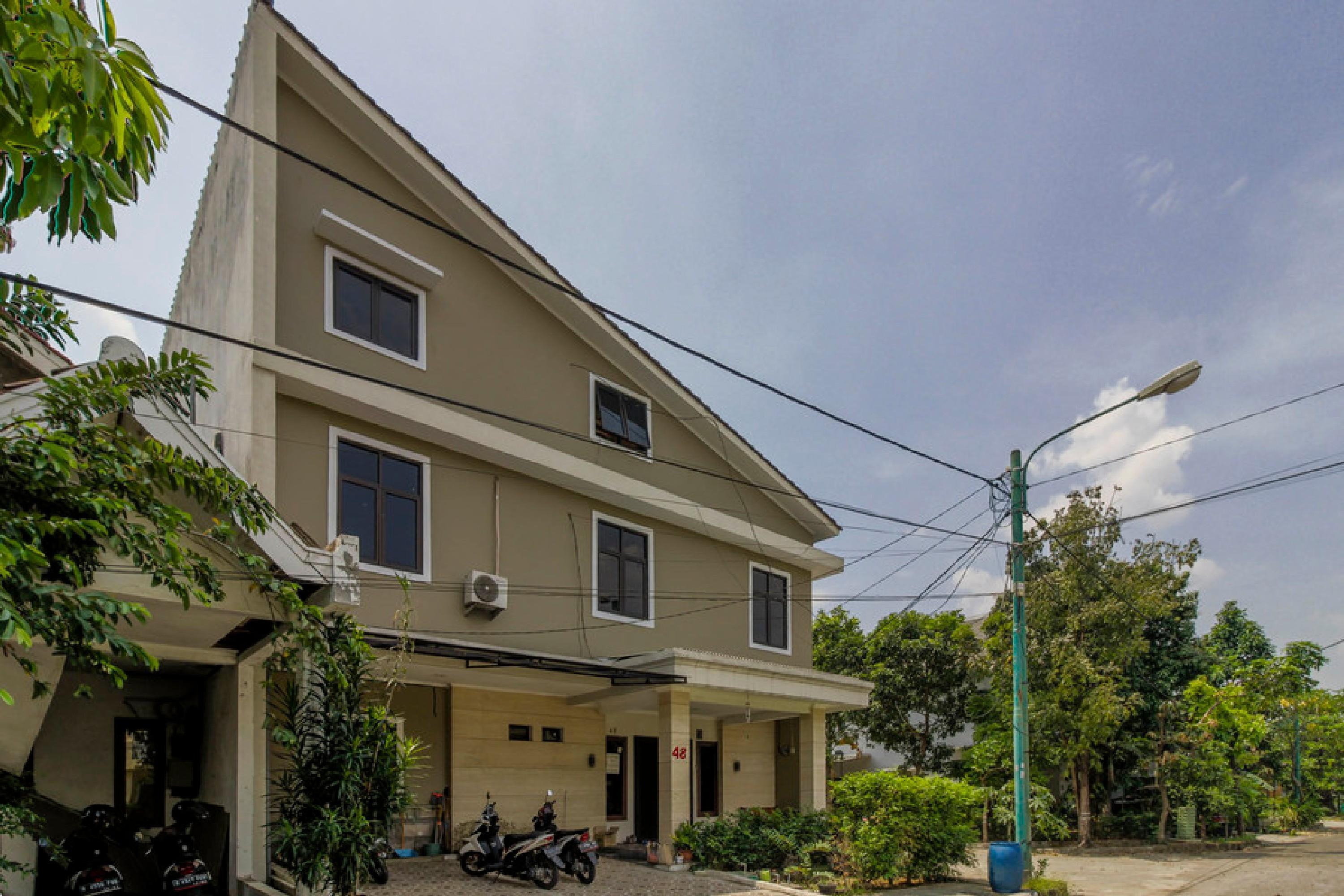 Reddoorz Plus Near Lippo Cikarang Mall Bekasi Kültér fotó